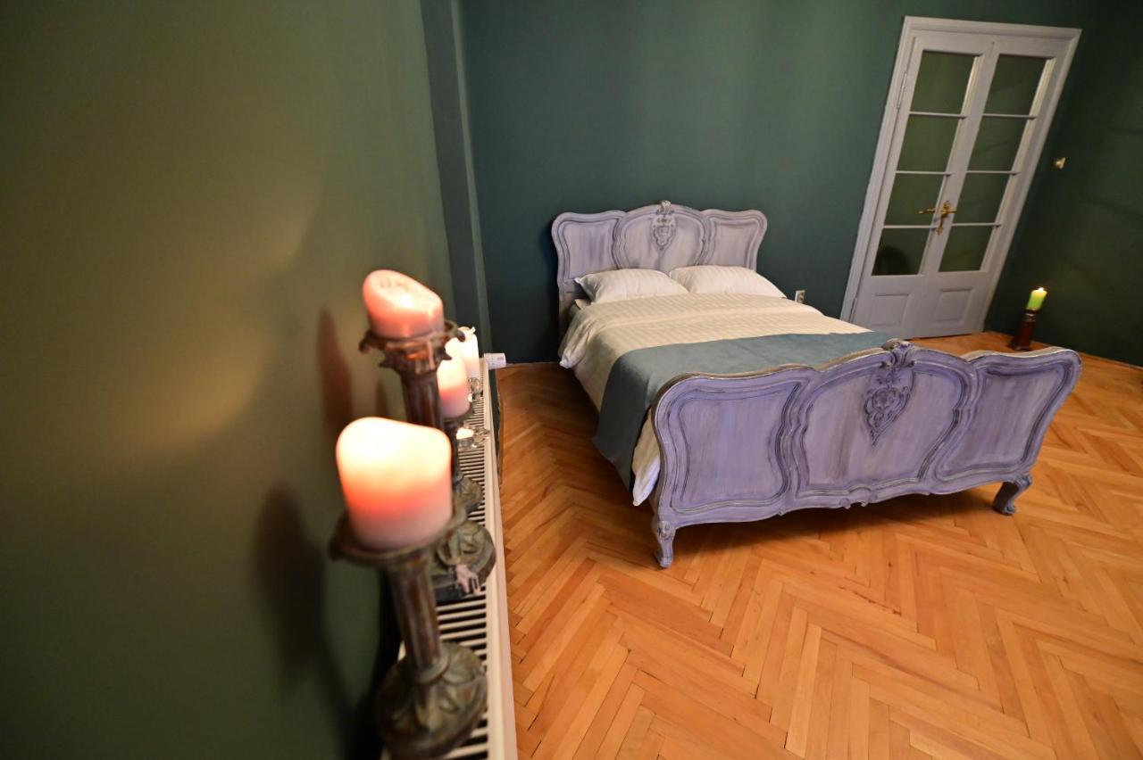 Lovely 2 Bedroom Apartment In Historic City Center Sibiu Dış mekan fotoğraf